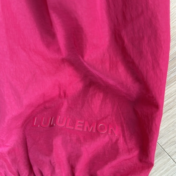 Lululemon Pink Hooded Jacket Drawstring Water-Resistant Hooded Jacket - Picture 10 of 11